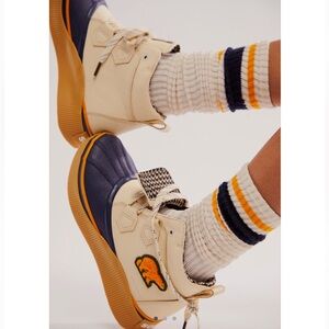 Sorel Womens Boots in Cream and Navy